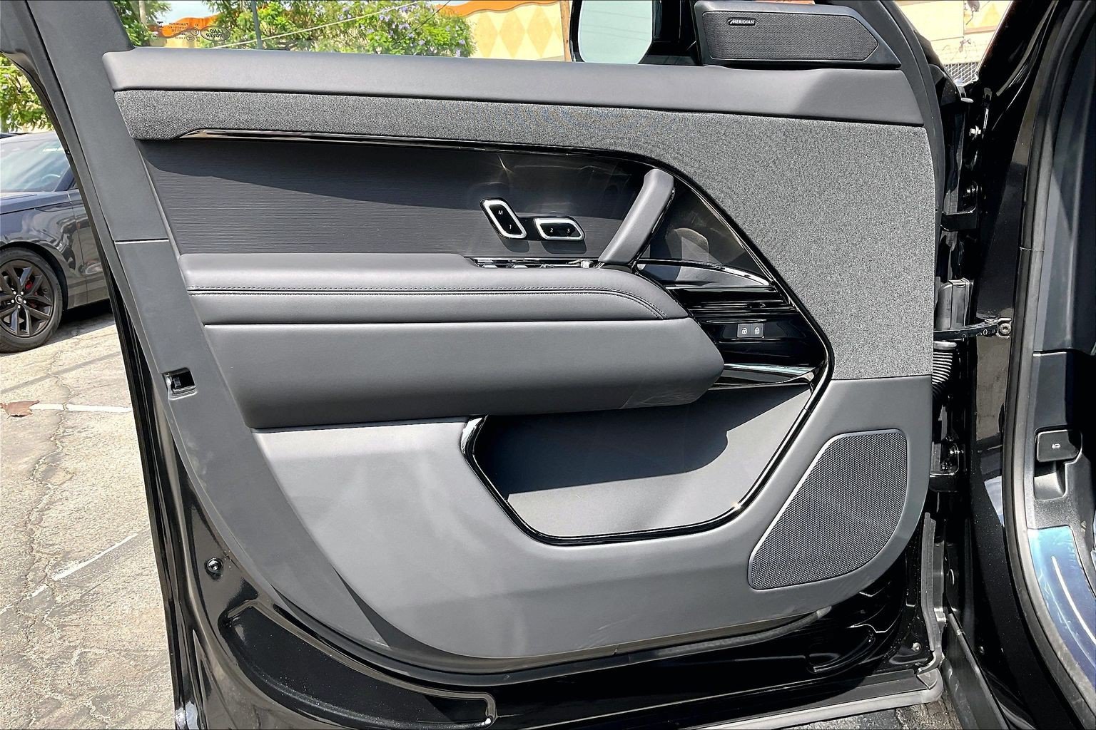 New 2026 Land Rover Range Rover Sport Dynamic SE AWD/4WD image 14