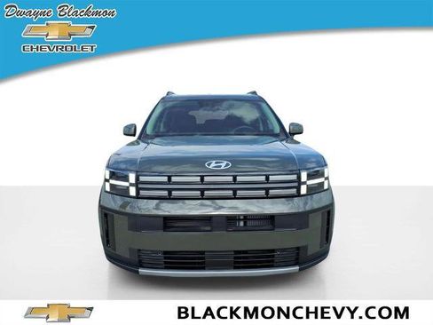 Used 2025 Hyundai Santa Fe SEL FWD image 8
