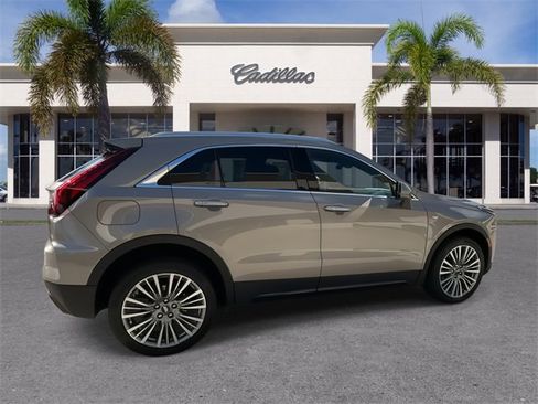 Certified 2024 Cadillac XT4 Premium Luxury image 15