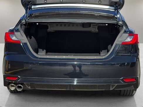 Used 2025 Toyota Camry XSE image 12