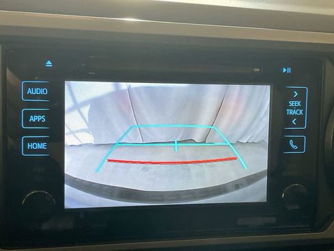 Used 2017 Toyota Tacoma TRD Off-Road image 17