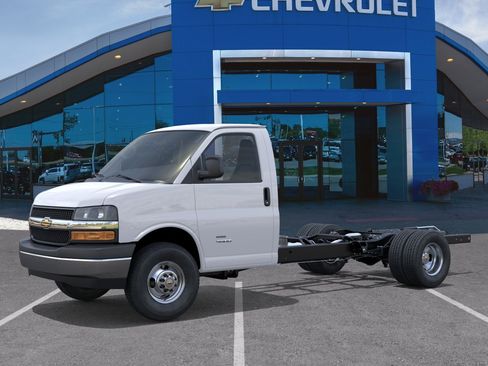 New 2026 Chevrolet Express 3500 w/ Power Convenience Package RWD image 26