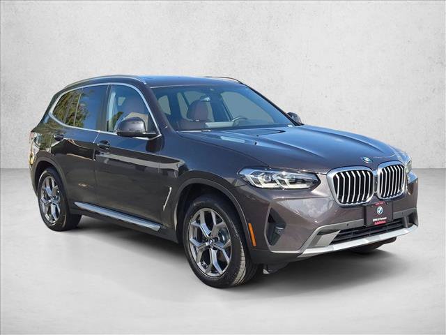 Certified 2024 BMW X3 xDrive30i w/ Premium Package w/ZPA AWD/4WD image 4