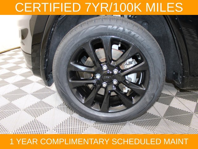 Used 2021 Jeep Grand Cherokee Laredo X AWD/4WD image 26