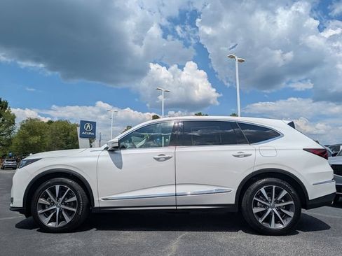 Used 2026 Acura MDX w/ Technology Package FWD image 4