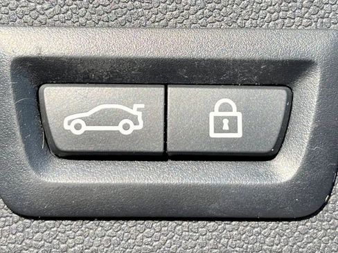 Used 2019 MINI Cooper Countryman S w/ Signature Upholstery Package image 13