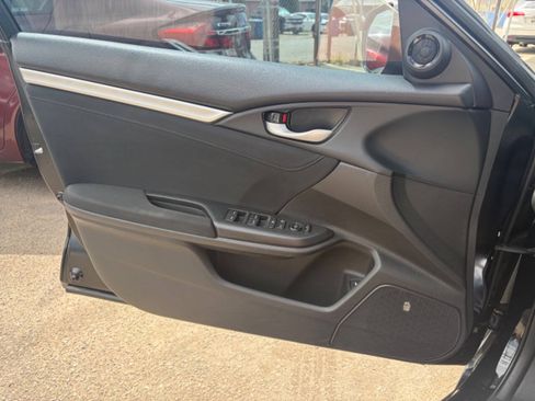 Used 2020 Honda Civic EX image 18