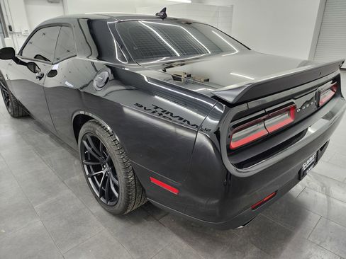 Used 2023 Dodge Challenger SRT Hellcat image 6