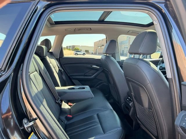 Used 2025 Audi Q6 e-tron Premium w/ Convenience Package AWD/4WD image 44