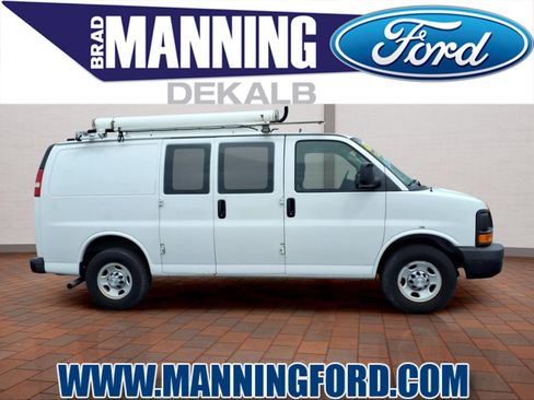 Used 2015 Chevrolet Express 2500 RWD image 1