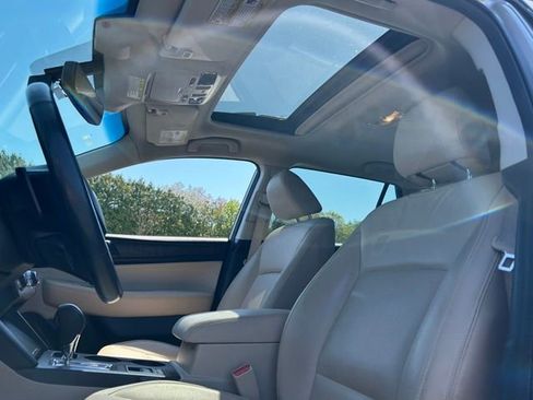 Used 2017 Subaru Outback 2.5i Limited AWD/4WD image 14