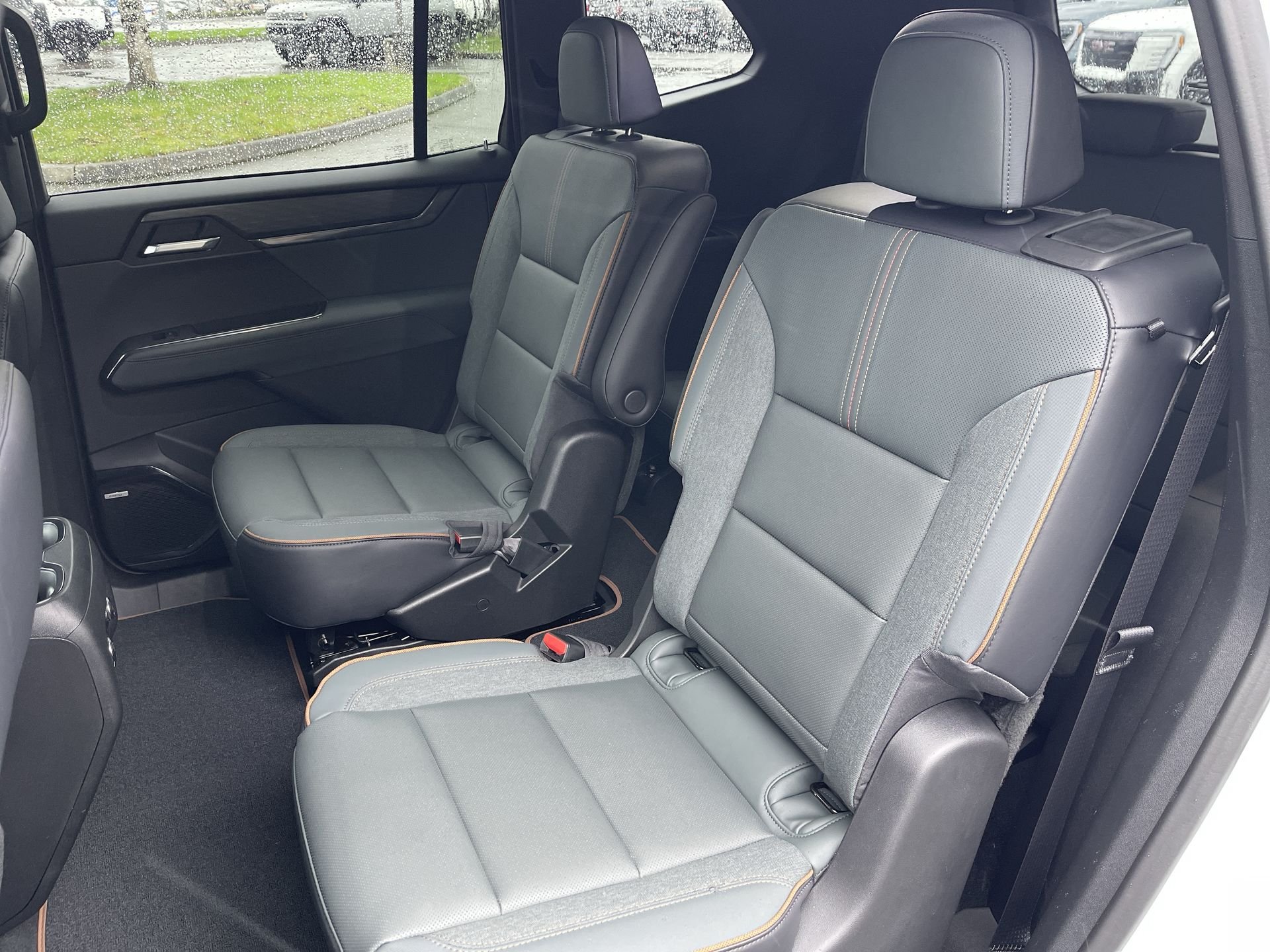 New 2026 GMC Acadia AT4 w/ Super Cruise Package AWD/4WD image 59