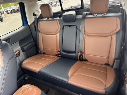 Used 2022 Ford Maverick Lariat w/ Lariat Luxury Package FWD image 13