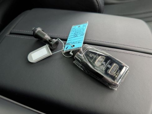Used 2025 Aston Martin DBX 707 AWD/4WD image 42