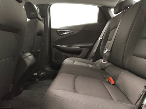 Used 2023 Chevrolet Malibu LS FWD image 18