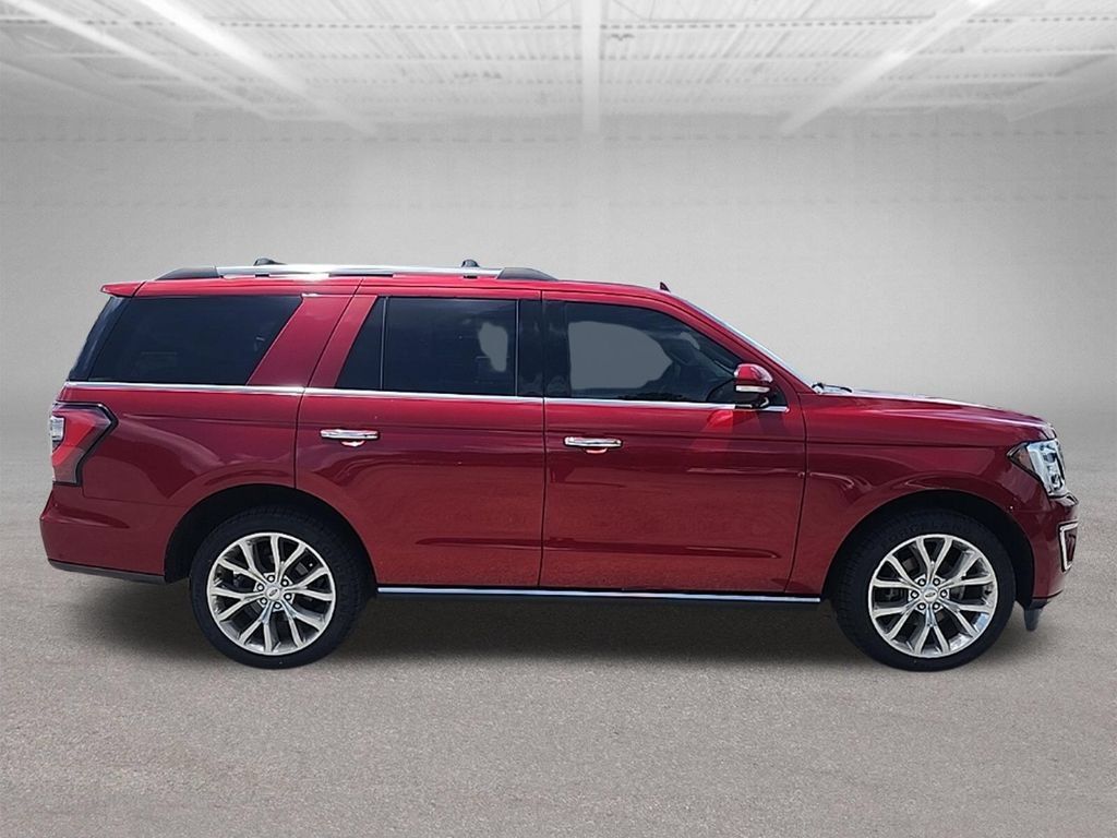 Used 2019 Ford Expedition Limited w/ Equipment Group 302A AWD/4WD image 32