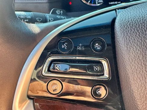 Used 2017 Cadillac Escalade Luxury AWD/4WD image 20
