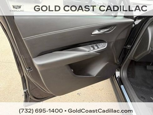Used 2024 Cadillac XT4 Luxury w/ Cold Weather Package AWD/4WD image 17