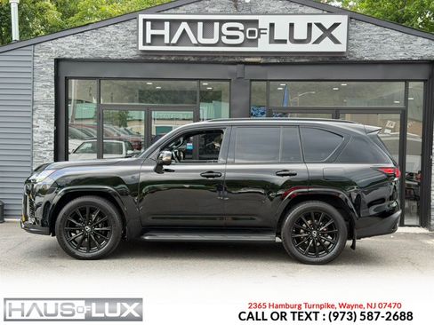 Used 2023 Lexus LX 600 F Sport w/ Accessory Package (Z1) AWD/4WD image 9