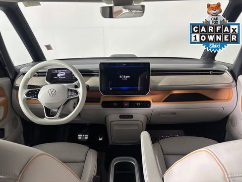Used 2025 Volkswagen ID. Buzz 1st Edition image 15