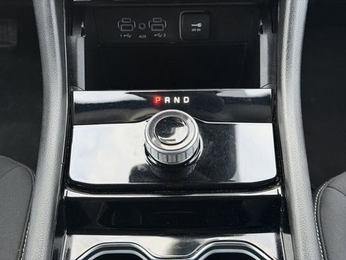 Used 2023 Jeep Grand Cherokee L Laredo image 27