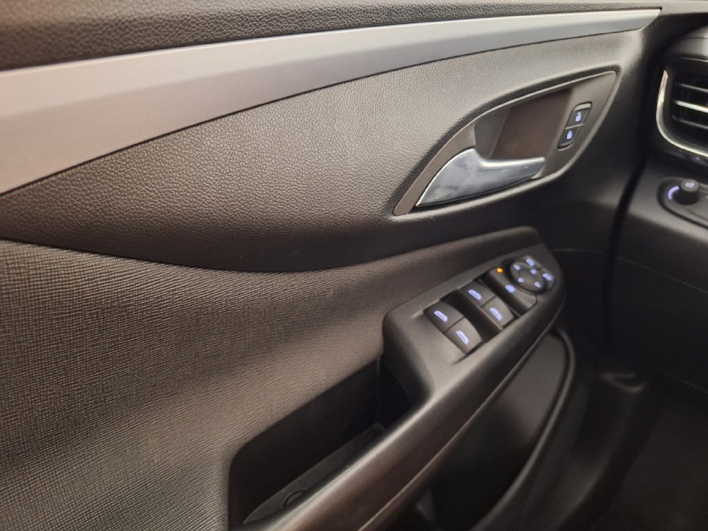 Used 2026 Buick Envista Preferred FWD image 18