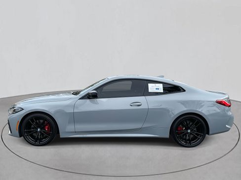 Used 2022 BMW 430i Coupe w/ M Sport Package image 2