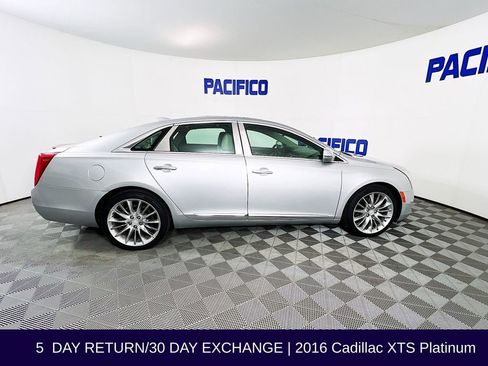 Used 2016 Cadillac XTS Platinum image 9