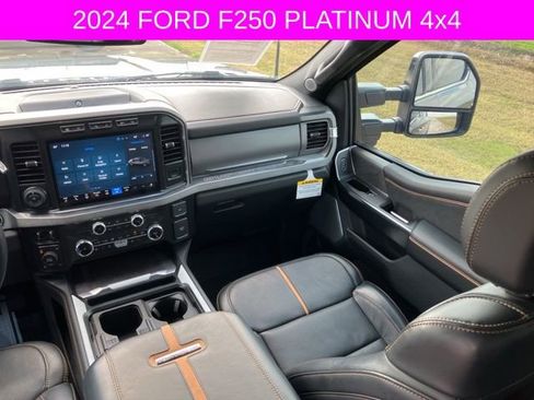 Used 2024 Ford F250 Platinum w/ FX4 Off-Road Package image 21