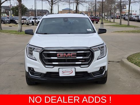 Used 2023 GMC Terrain AT4 image 3