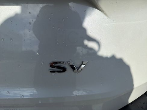 Used 2021 Nissan Rogue SV FWD image 11