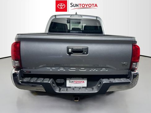 Used 2023 Toyota Tacoma SR5 RWD image 5
