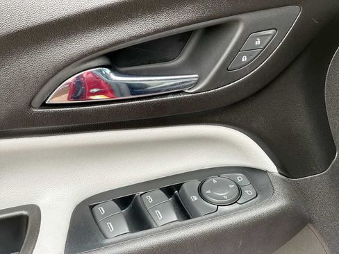 Used 2020 Chevrolet Equinox LT AWD/4WD image 14