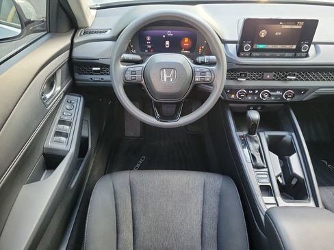Certified 2023 Honda Accord EX image 17