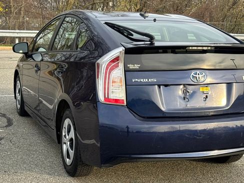 Used 2014 Toyota Prius Three FWD image 7