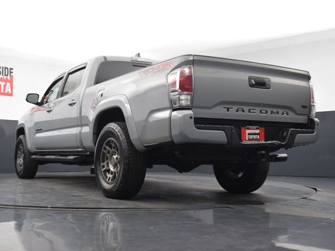 Used 2021 Toyota Tacoma TRD Sport w/ Technology Package AWD/4WD image 29
