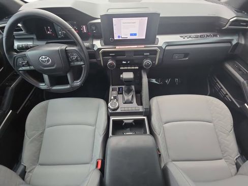Used 2025 Toyota Tacoma SR5 image 9