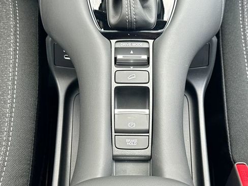 New 2026 Honda HR-V LX image 24