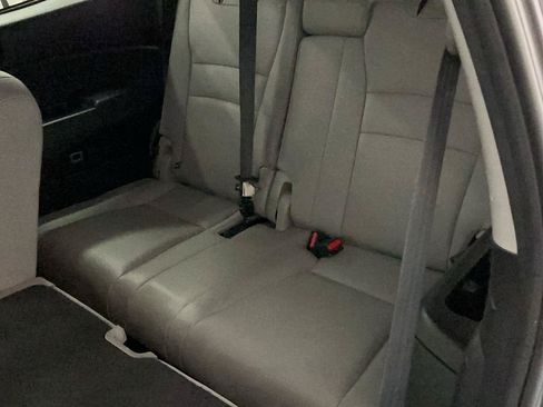 Used 2021 Honda Pilot Touring image 13