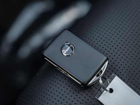 New 2026 Volvo XC90 B6 Ultra w/ Protection Package image 43