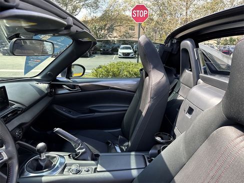 Used 2017 MAZDA MX-5 Miata RF Club image 20