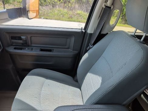 Used 2016 RAM 3500 Tradesman w/ Chrome Appearance Group image 24