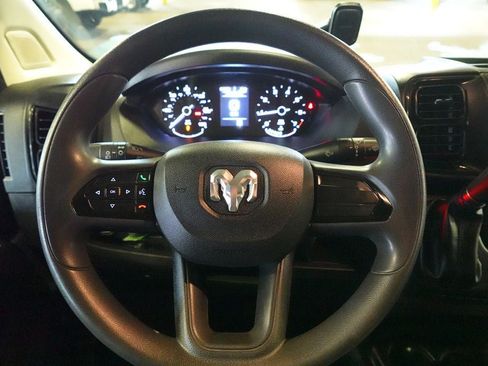 Used 2023 RAM ProMaster 2500 FWD image 9