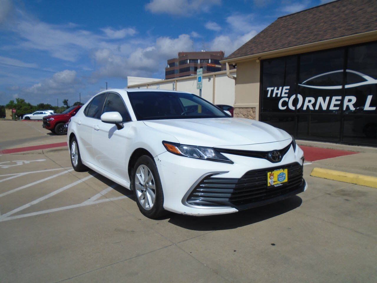 Used 2023 Toyota Camry LE FWD image 1