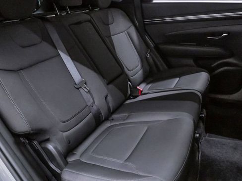 Certified 2024 Hyundai Tucson SE image 11