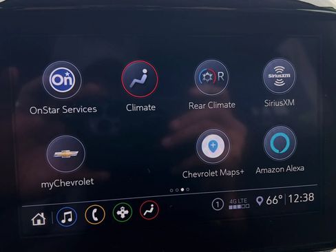 Used 2020 Chevrolet Traverse LT image 43