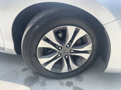 Used 2013 Honda Accord LX image 26