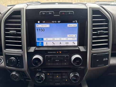 Used 2018 Ford F150 King Ranch w/ Equipment Group 601A Luxury AWD/4WD image 18
