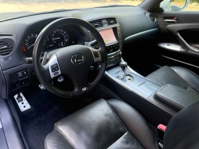 Used 2013 Lexus IS 250C w/ F-Sport Pkg w/Summer Tires RWD image 13