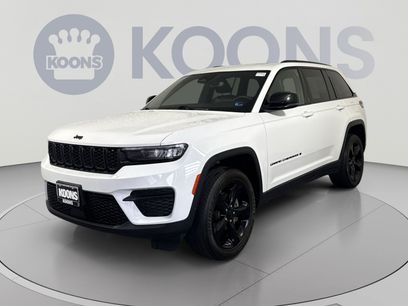 Used 2023 Jeep Grand Cherokee Altitude